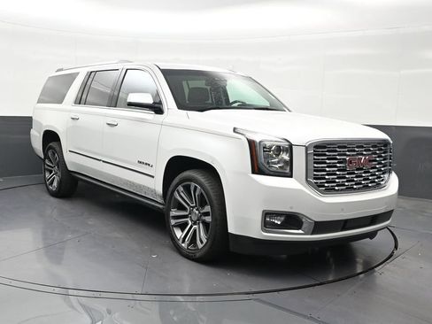 Used 2020 GMC Yukon XL Denali w/ Denali Ultimate Package RWD image 8