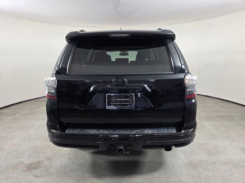 Used 2019 Toyota 4Runner Limited AWD/4WD image 5