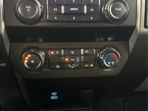 Used 2021 Ford F250 XLT w/ Snow Plow Prep Package AWD/4WD image 36
