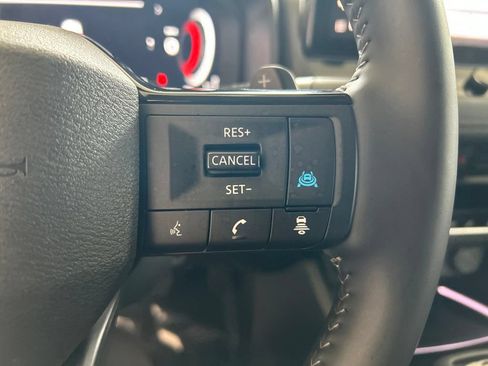 Used 2026 Nissan Rogue SL FWD image 45