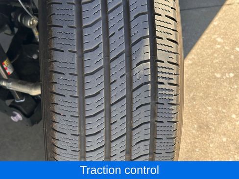 Used 2025 Toyota Tacoma SR5 image 5