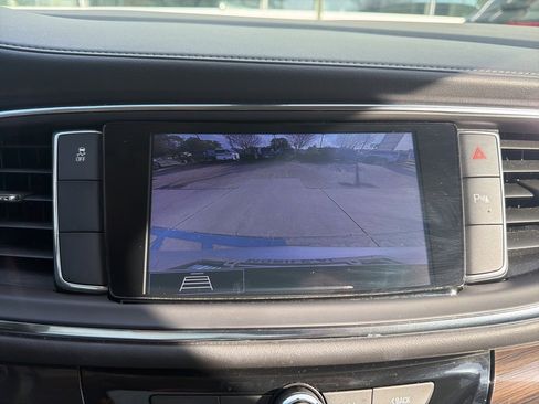 Used 2021 Buick Enclave Essence w/ Sound and Sites Package image 19