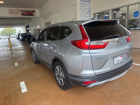 Used 2017 Honda CR-V EX image 3