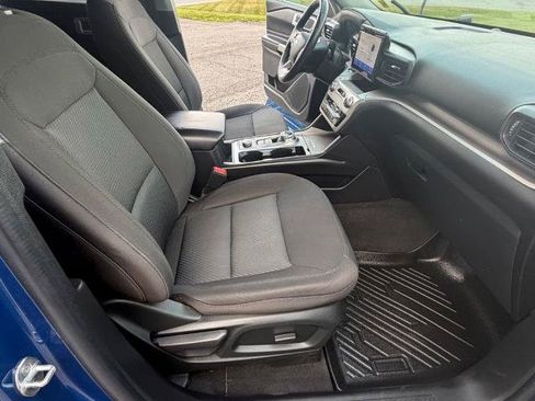 Certified 2022 Ford Explorer XLT AWD/4WD image 35