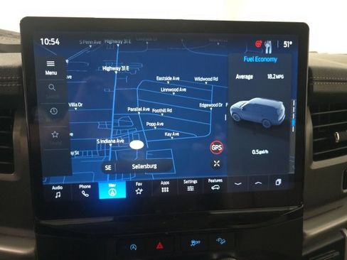 Used 2024 Ford Expedition XLT image 28