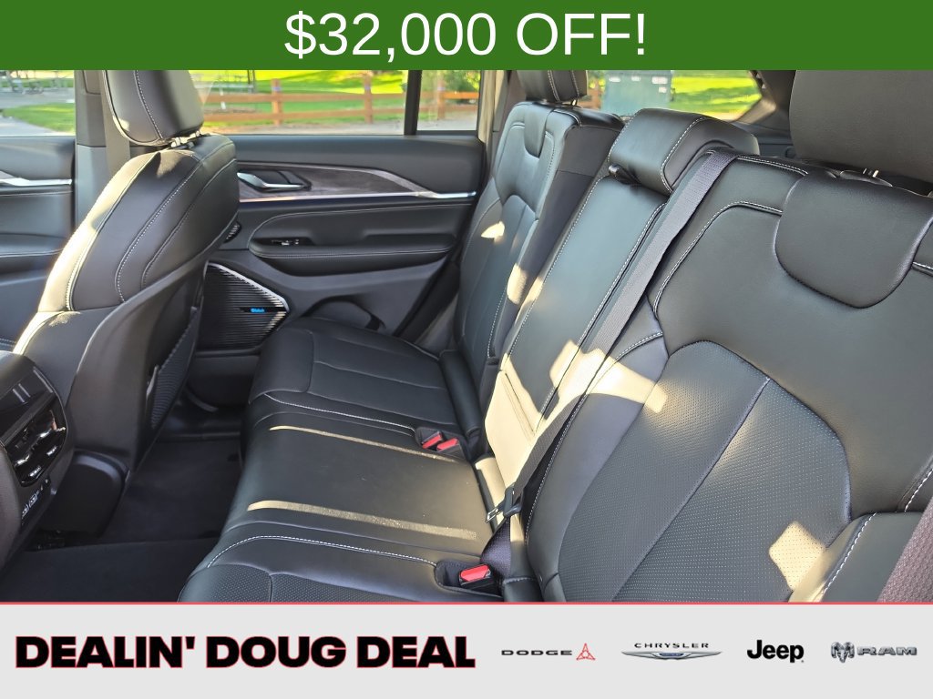 New 2024 Jeep Grand Cherokee Overland AWD/4WD image 26