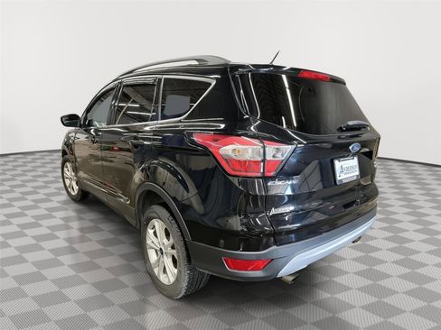 Used 2018 Ford Escape SE FWD image 7