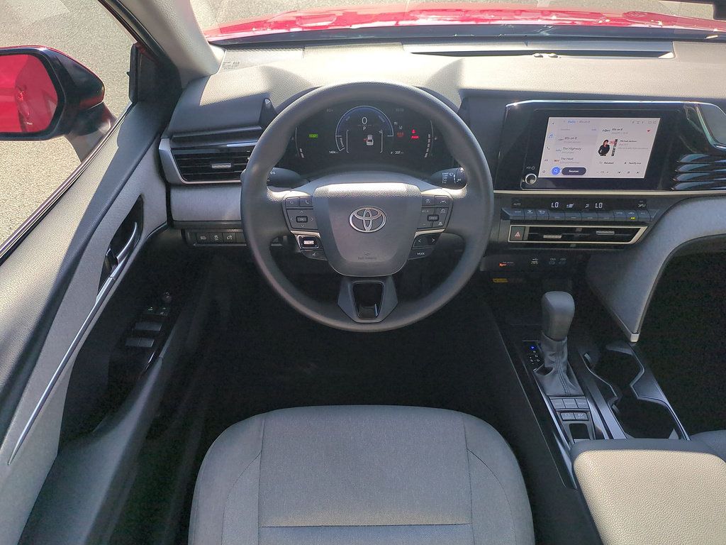 Used 2026 Toyota Camry LE FWD image 27