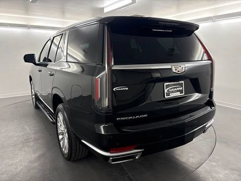 Used 2023 Cadillac Escalade Premium Luxury w/ LPO, Floor Liner Package AWD/4WD image 5