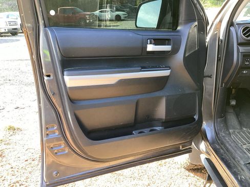 Used 2018 Toyota Tundra SR5 w/ TRD Sport Package image 10