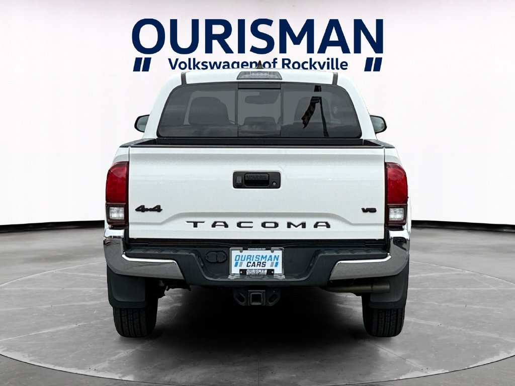 Used 2022 Toyota Tacoma SR5 AWD/4WD image 5