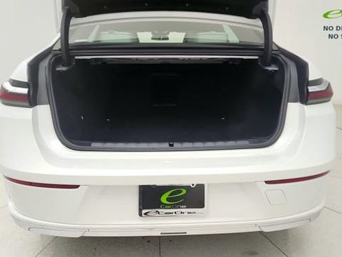 Used 2023 BMW i7 xDrive60 AWD/4WD image 29
