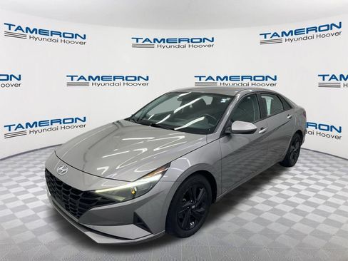 Used 2021 Hyundai Elantra SEL w/ Convenience Package FWD image 1