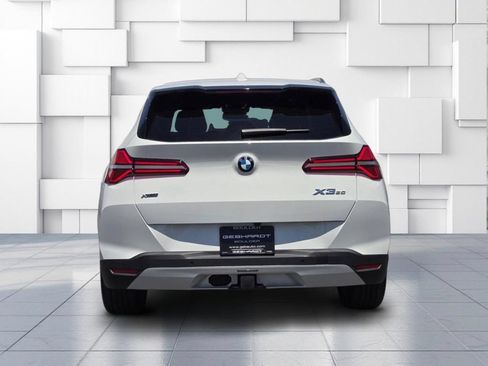 Used 2025 BMW X3 xDrive30i w/ Convenience Package AWD/4WD image 7