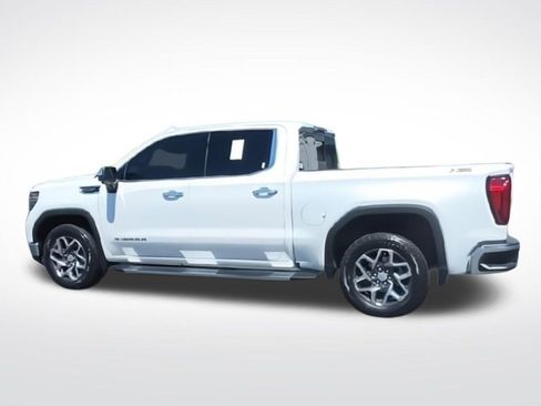 Used 2024 GMC Sierra 1500 SLT w/ SLT Premium Plus Package AWD/4WD image 7