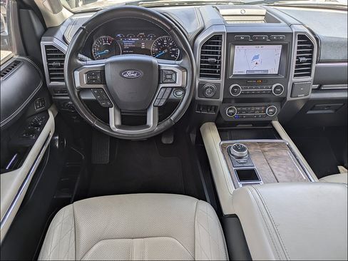 Used 2020 Ford Expedition Platinum RWD image 18