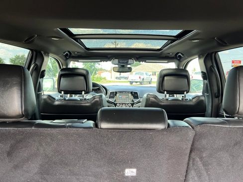 Used 2020 Jeep Grand Cherokee Limited w/ Luxury Group II AWD/4WD image 19
