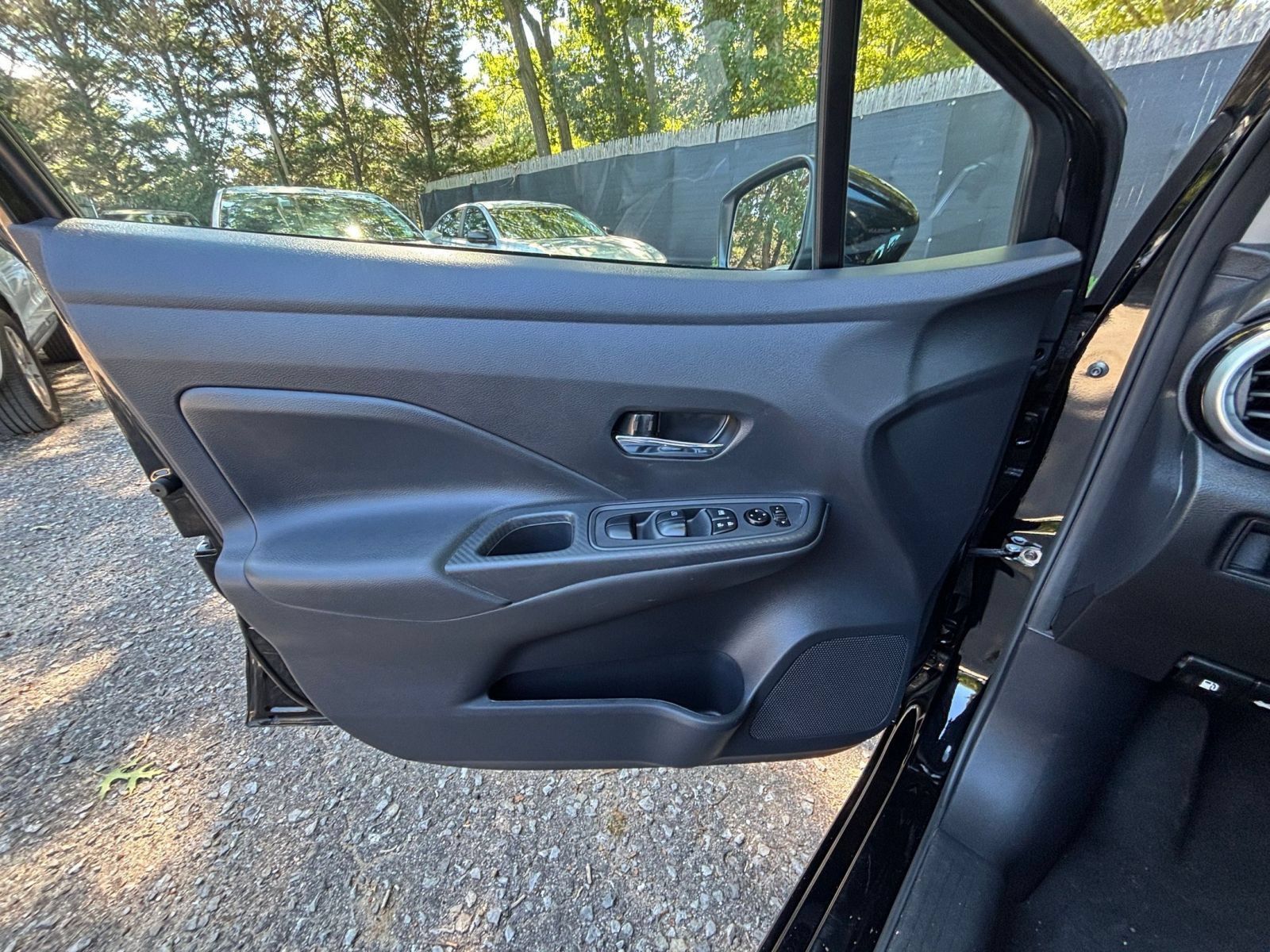 Used 2025 Nissan Versa SV FWD image 18