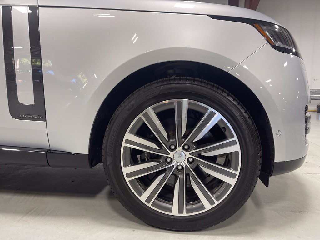 Used 2023 Land Rover Range Rover Autobiography AWD/4WD image 16