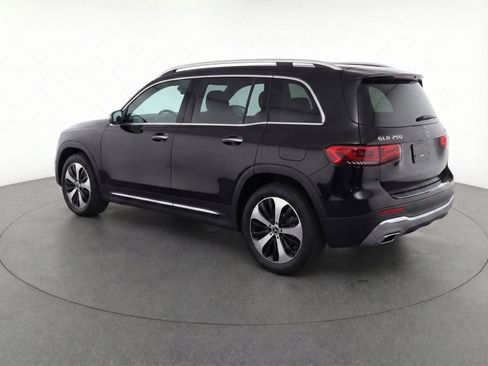 Used 2025 Mercedes-Benz GLB 250 4MATIC image 5