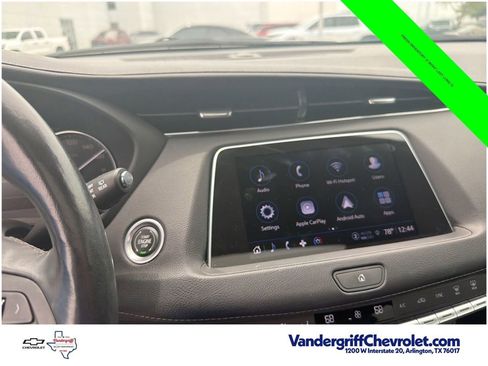 Used 2023 Cadillac XT4 Premium Luxury w/ Enhanced Visibility Package FWD image 12