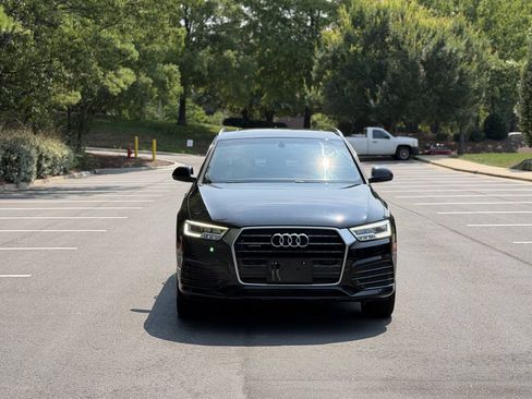 Used 2018 Audi Q3 2.0T Premium Plus w/ Premium Plus Package AWD/4WD image 2