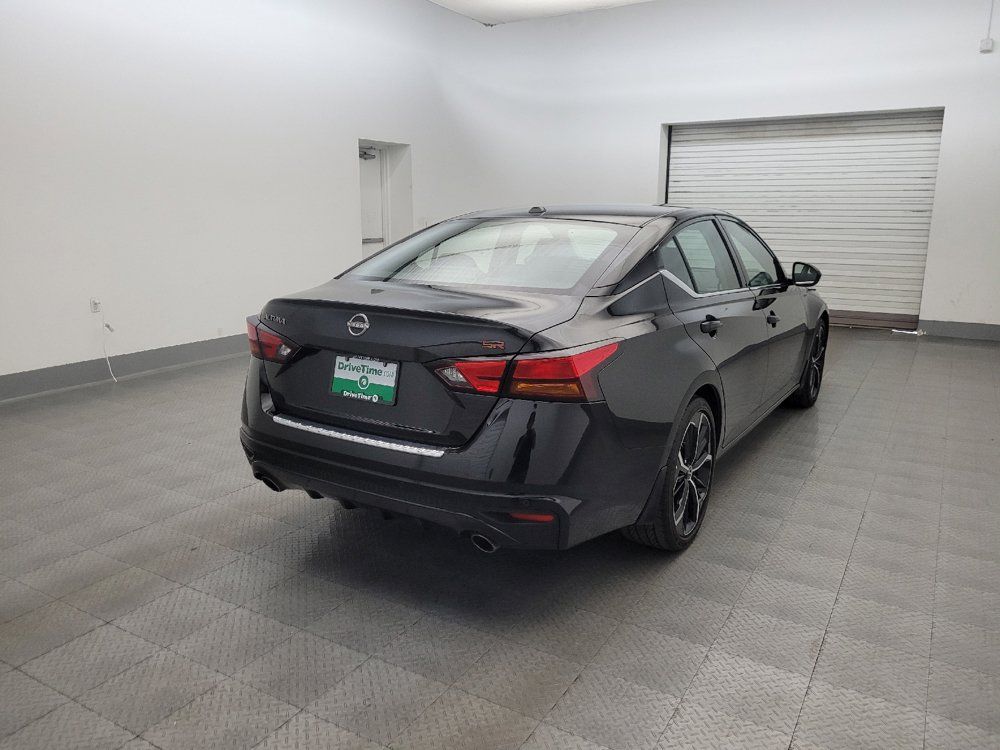 Used 2023 Nissan Altima 2.5 SR w/ SR Premium Package FWD image 9