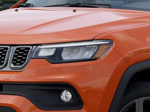 New 2026 Jeep Compass Latitude AWD/4WD image 10