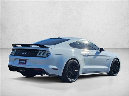 Used 2018 Ford Mustang GT Premium image 5