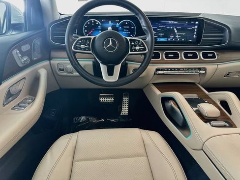 Certified 2023 Mercedes-Benz GLS 450 4MATIC image 23