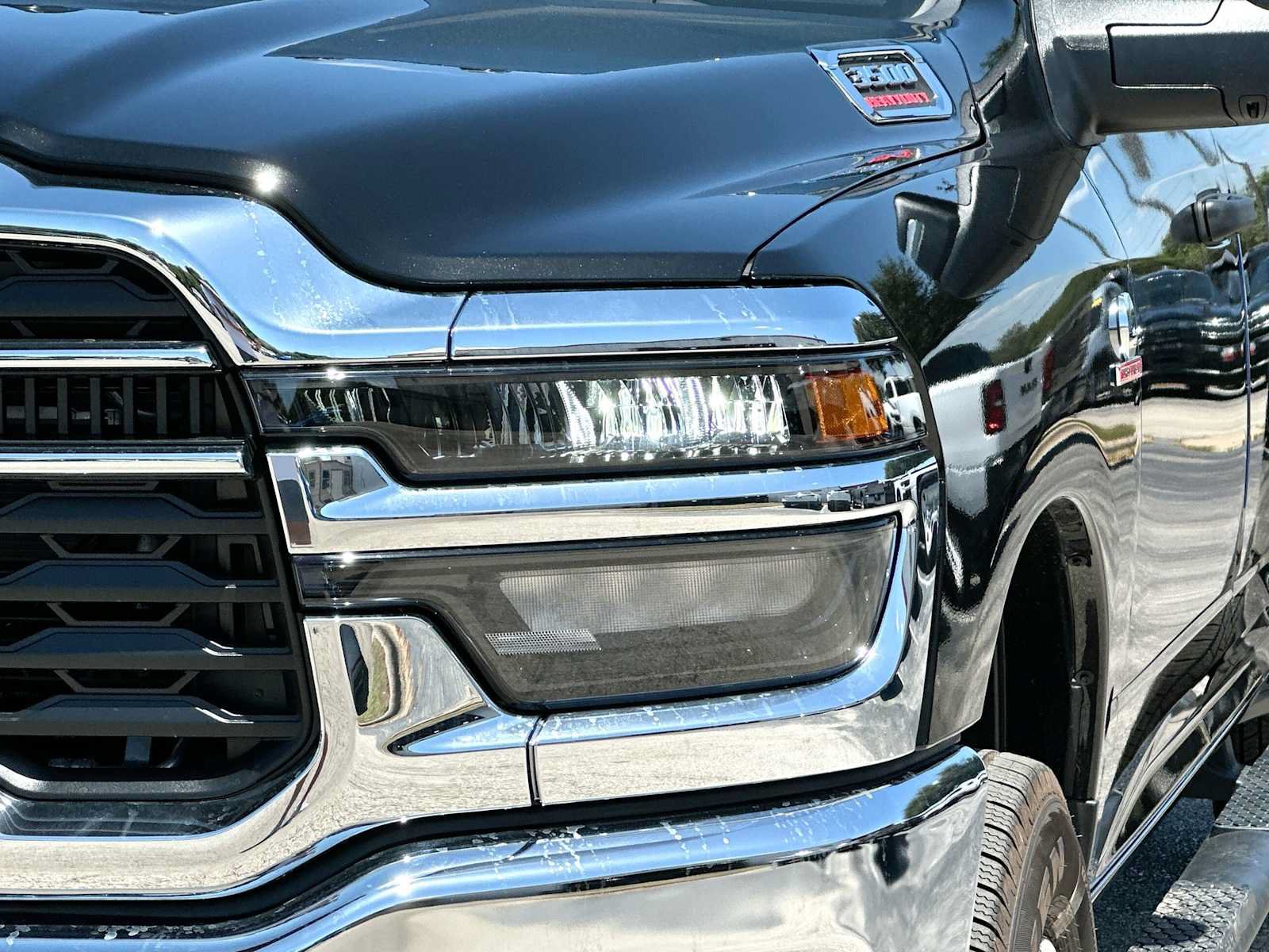 New 2026 RAM 3500 Tradesman AWD/4WD image 16