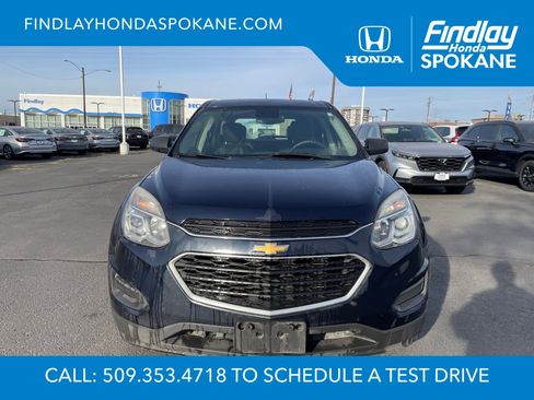 Used 2017 Chevrolet Equinox LS image 2