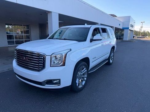Used 2019 GMC Yukon SLT w/ Premium Edition RWD image 2