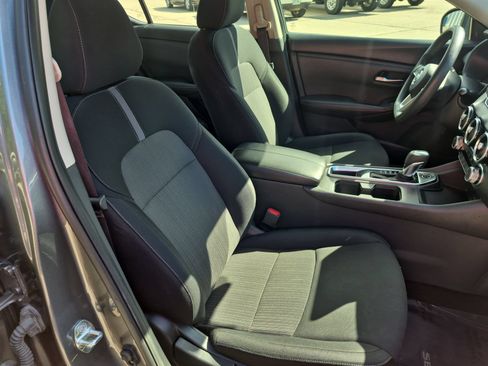 Used 2024 Nissan Sentra SV FWD image 27