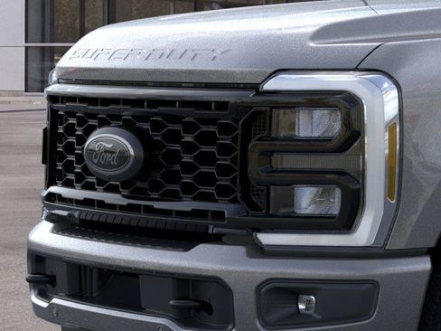 New 2026 Ford F350 Lariat w/ Black Appearance Package AWD/4WD image 17