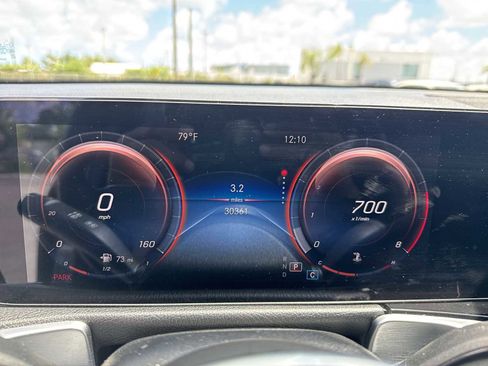 Used 2022 Mercedes-Benz GLB 250 image 37