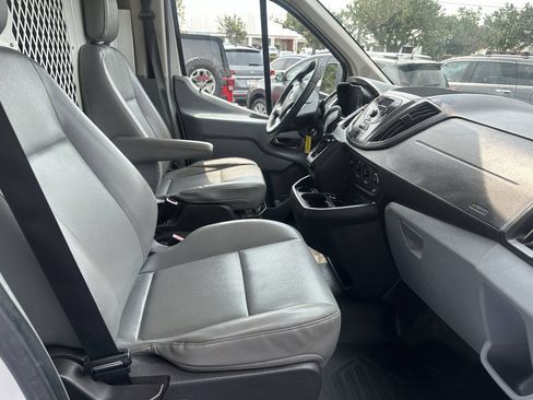 Used 2015 Ford Transit 250 130 Low Roof RWD image 13