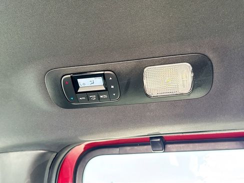 Used 2023 Honda Odyssey Sport image 25