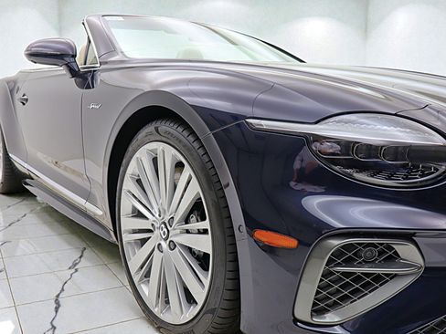 New 2026 Bentley Continental GT Speed image 9