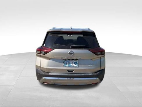 Used 2021 Nissan Rogue Platinum AWD/4WD image 4