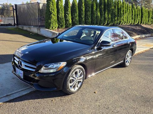 Used 2017 Mercedes-Benz C 300 4MATIC Sedan image 1