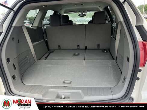 Used 2012 Chevrolet Traverse LT FWD image 11