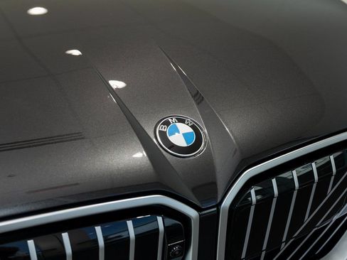 Used 2025 BMW X3 xDrive30i w/ Premium Package AWD/4WD image 7