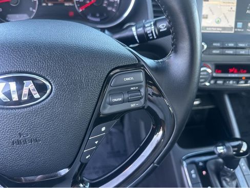 Certified 2018 Kia Forte EX w/ EX Premium Plus Package image 23