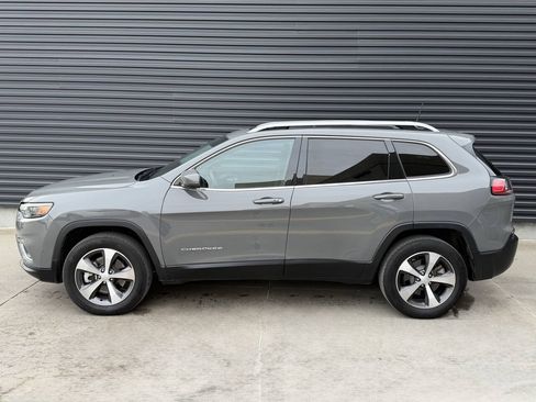 Used 2021 Jeep Cherokee Limited AWD/4WD image 9