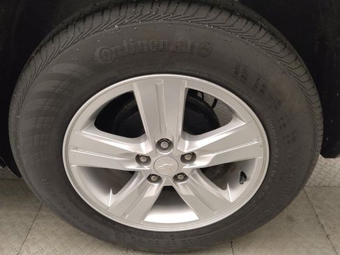 Used 2017 Chevrolet Trax LT FWD image 31