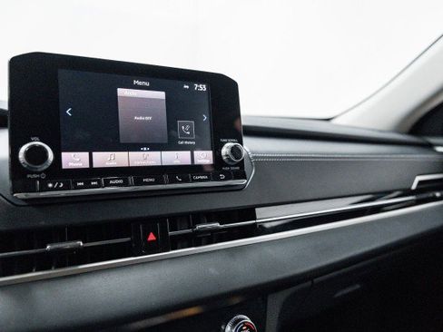 Used 2022 Mitsubishi Outlander ES image 18