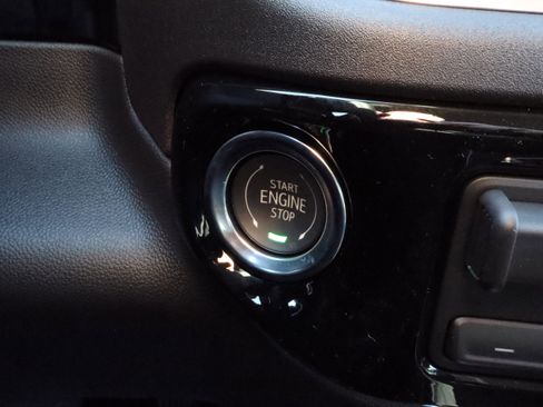 New 2026 GMC Sierra 1500 SLT image 21