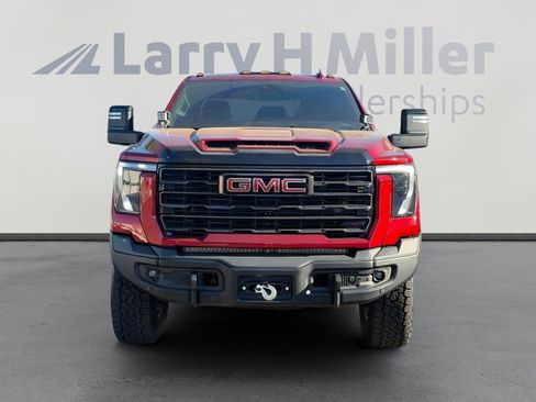 Used 2024 GMC Sierra 2500 AT4X w/ AT4X AEV Edition AWD/4WD image 4