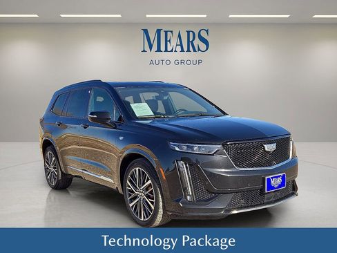 Used 2024 Cadillac XT6 Sport w/ Platinum Package image 8
